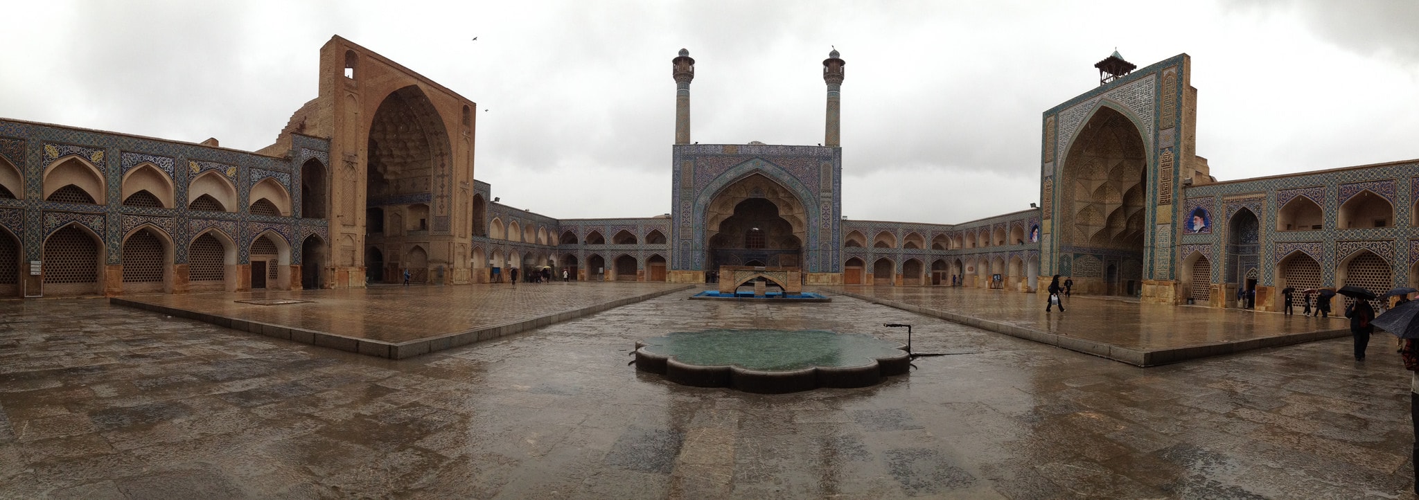 THE ANCIENT JAMEH MOSQUE OF ESFAHAN